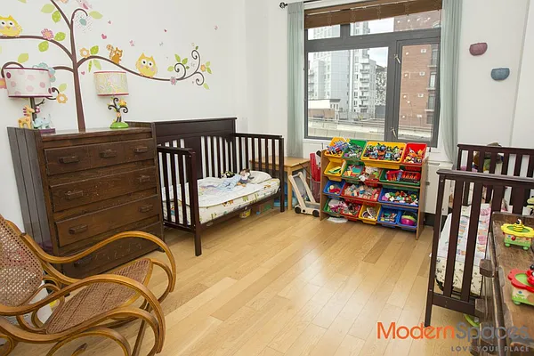 Sold by Modern Spaces | media 4