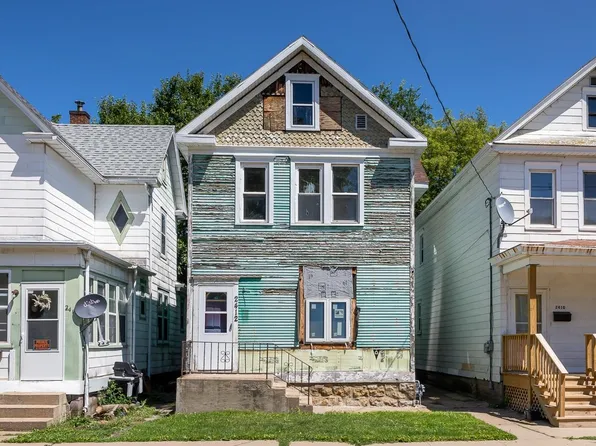 2412 White St, Dubuque, IA 52001
