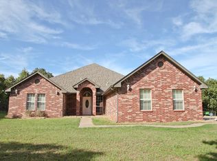 18825 Hickory Hollow Dr, Harrah, OK 73045