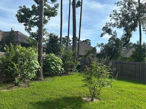 4th image of 322 Fan Palm Ct