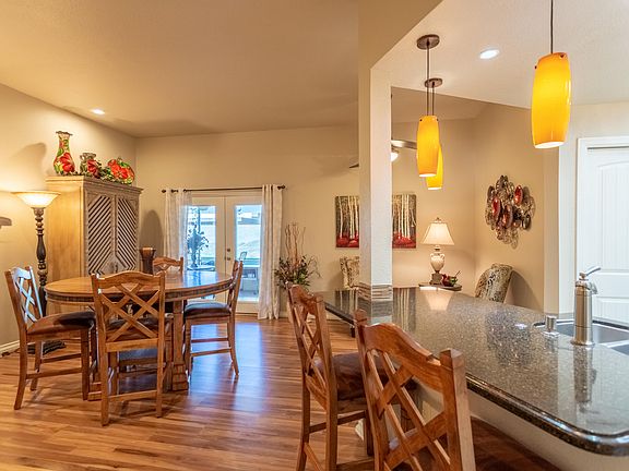4th image of 10154 W Hutton Dr