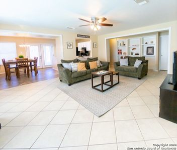 302 Tres Caminos, San Antonio, TX, 78245