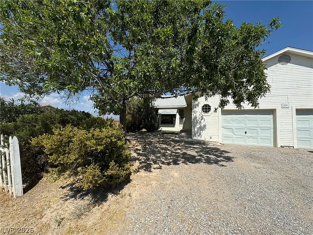 2 bed, 1912 sqft, $1,150 — Photo 1