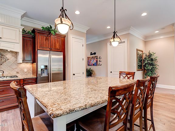 4th image of 11334 Fords Cove Ln