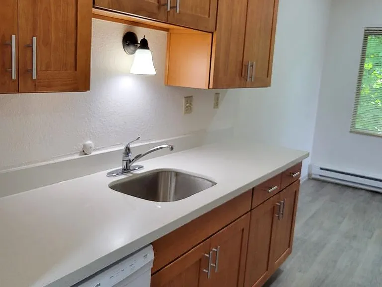 Tamarac Apartments — Photo 35