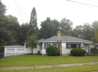 60 Grove St, Massena, NY 13662