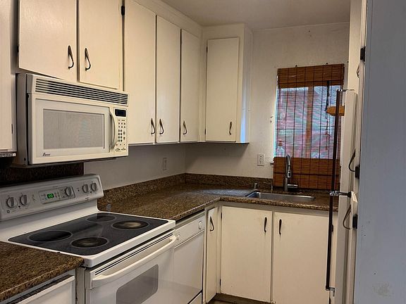 3rd image of 3712 Willow Pass Rd APT 41