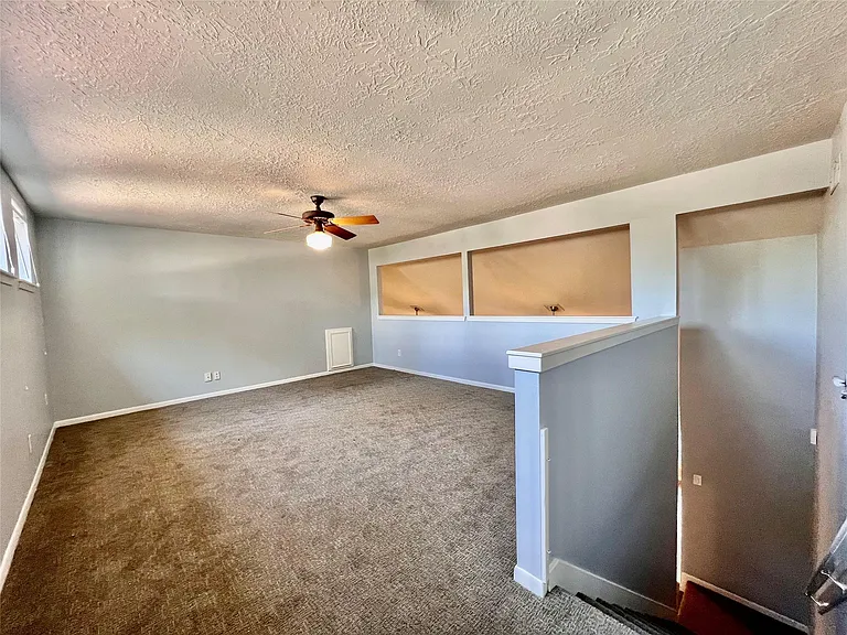 11407 Briar Rose Dr — Photo 32