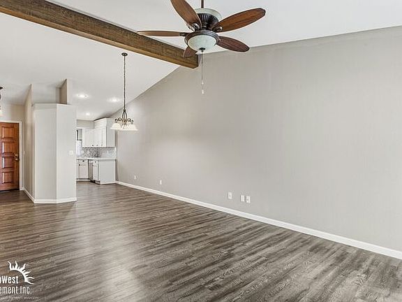 4th image of 3510 E Hampton Ave Unit 121