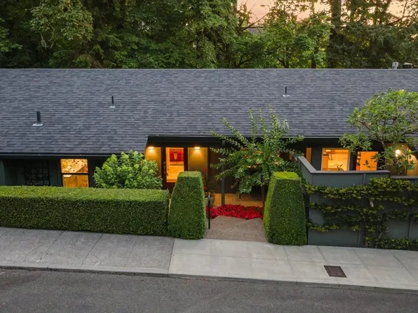 2417-2419 SW Montgomery Dr, Portland, OR 97201