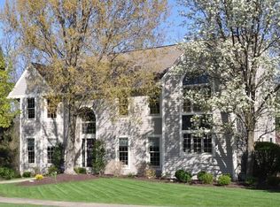 10486 Olde Villa Dr, Gibsonia, PA