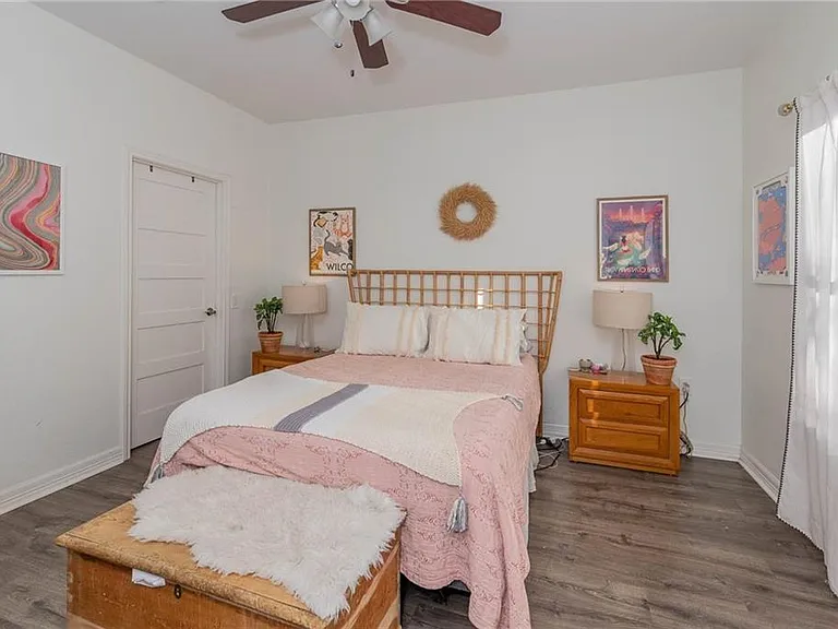 1198 E M Franklin Ave — Photo 23