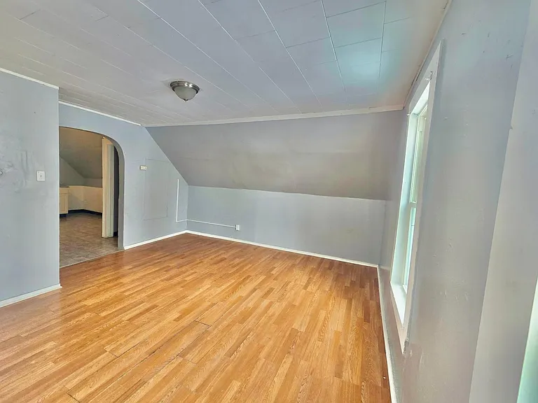 187 Southampton St #UPPER — Photo 4