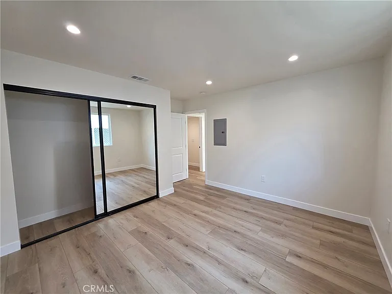 17103 Kingsbury 1/2 — Photo 7