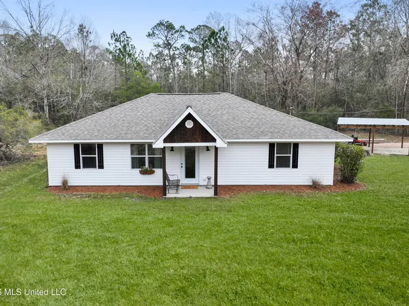15380 Three Rivers Rd, Biloxi, MS 39532