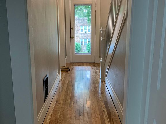 5th image of 130 W Blake Ave