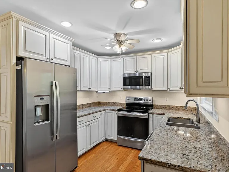 7481 Jayhawk St — Photo 4