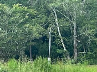 647 Gibson Cir, Hortense, GA 31543