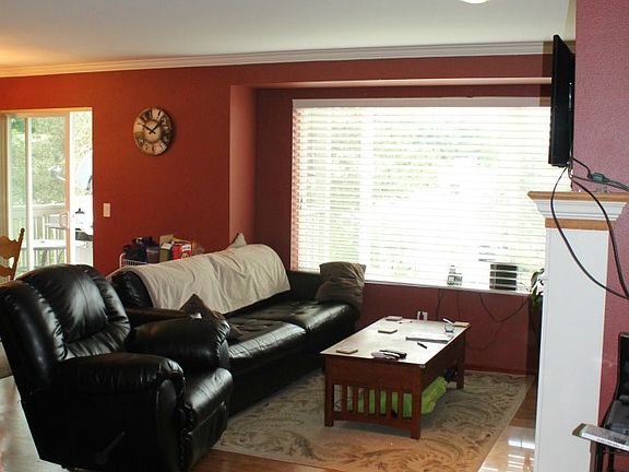 4th image of 919 5th Ave APT B1
