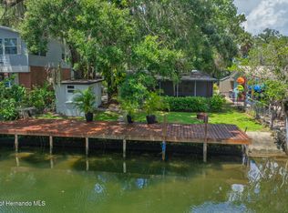 5369 Tuscawilla Dr, Weeki Wachee, FL 34607