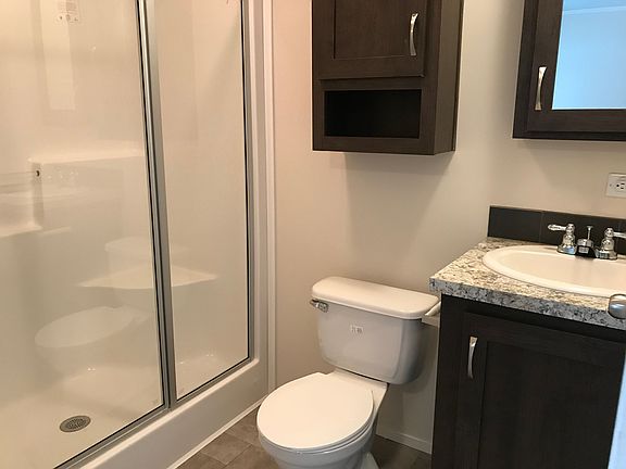 3rd image of 17192 Canterbury Cir