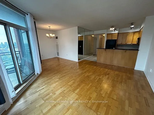 570 Laurier Ave W #1801 — Photo 12