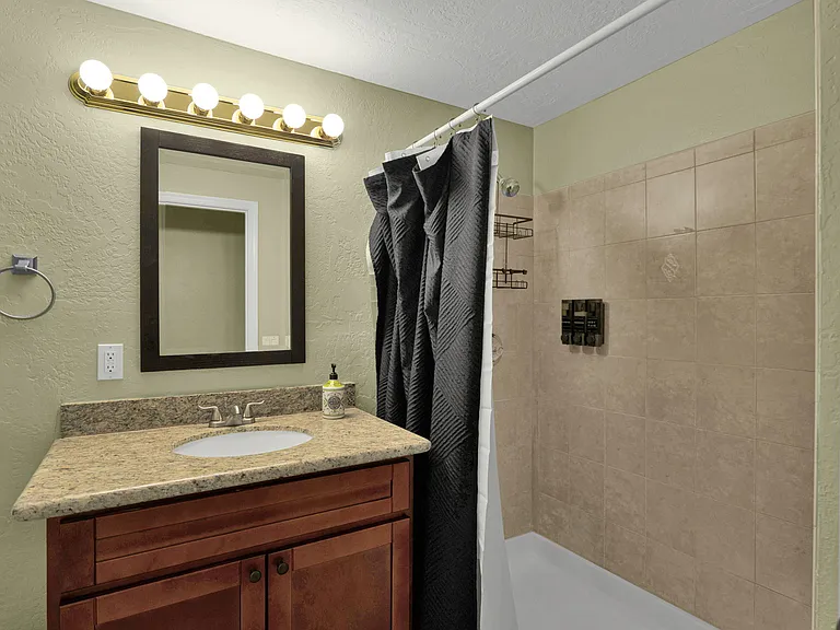 5640 E Miramonte Dr S — Photo 18