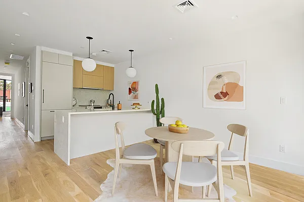 Sold by Nest Seekers International | media 2