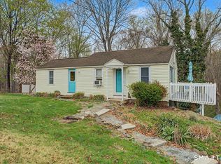 70 Browns Lane, Old Lyme, CT 06371