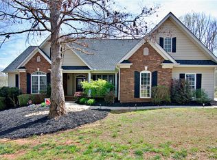 101 Winterbrook Cir, Seneca, SC 29678