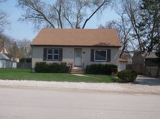 542 S Elmwood Dr, Aurora, IL 60506