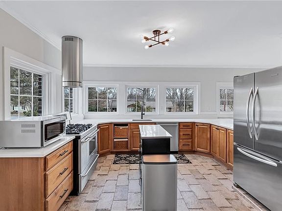2nd image of 5045 Chestnut Forest Ln