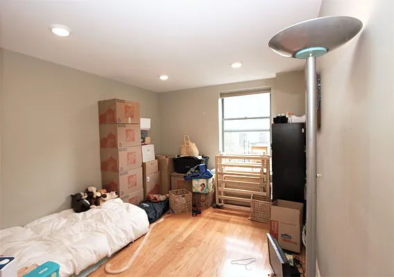 Rented by R New York | media 31