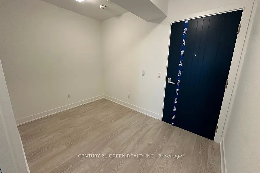 2545 Simcoe St N #501