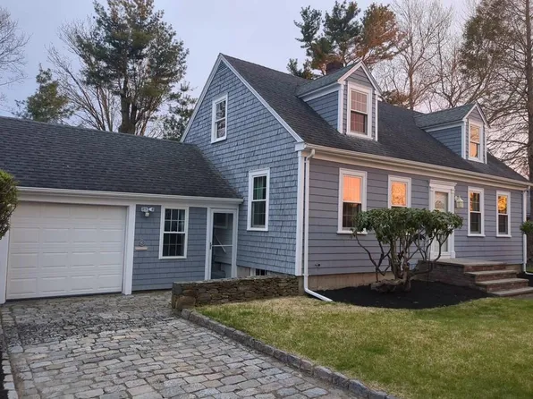 80 Kingswood Rd, Bristol, RI 02809