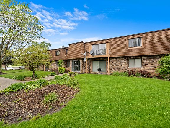 3rd image of 831 E Glenwood Lansing Rd APT 607
