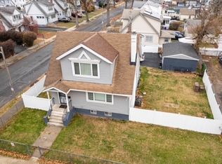 8 Tremont Ave, East Orange City, NJ 07018