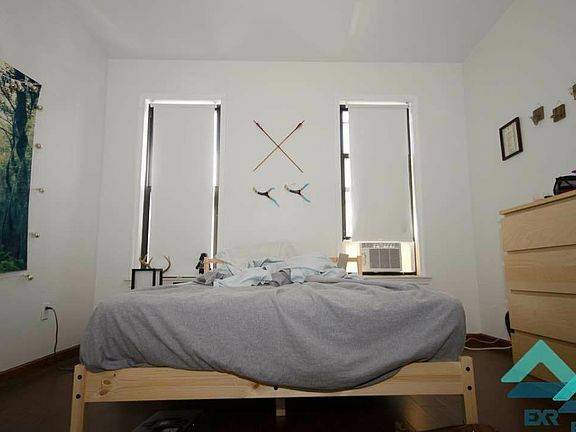 5th image of 1397 Greene Ave #2LH