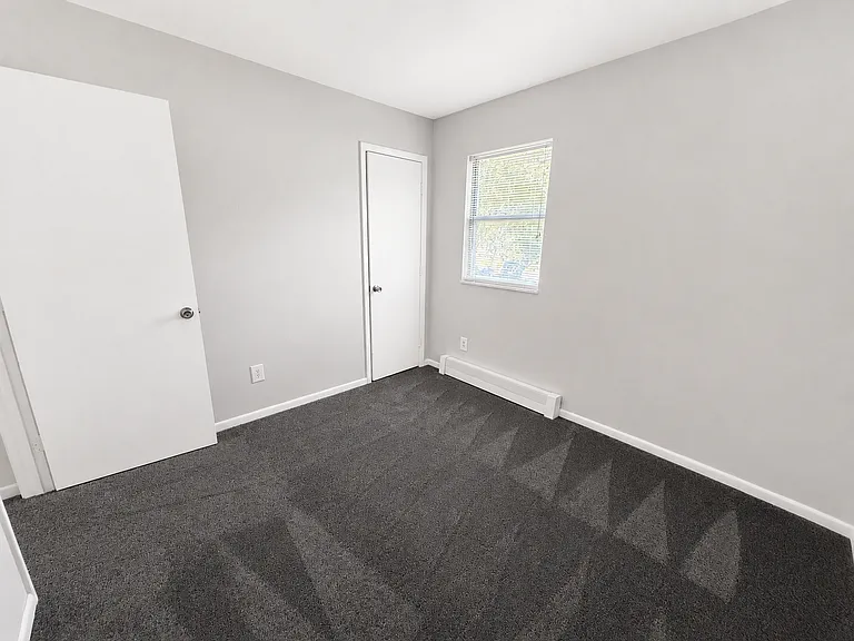 4201 Martha Ln — Photo 12