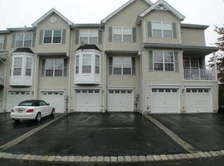 15 Brentwood Rd, Raritan, NJ 08869