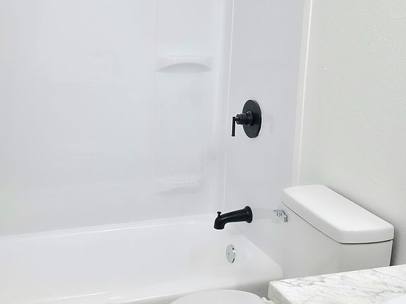 5th image of 519 W Main St #45