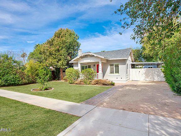 3rd image of 1550 E CHEERY LYNN Road