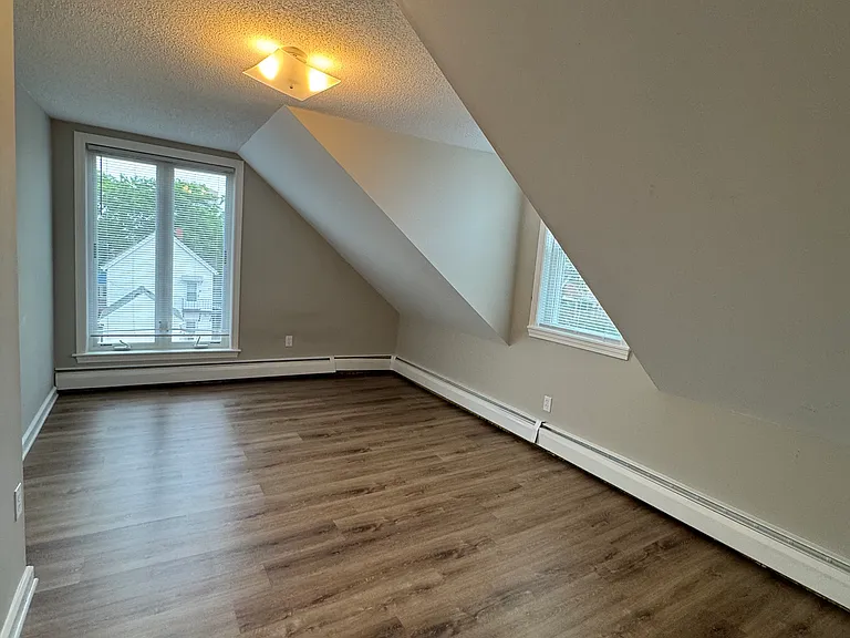19 Everett Ave #2 — Photo 8