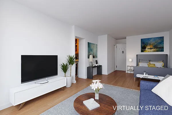 Sold by Compass | media 3