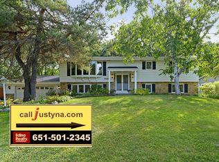 7165 Victoria Rd, Woodbury, MN 55125