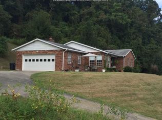 78 Cherry Ln, South Charleston, WV 25309