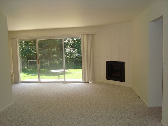 Living Room w/ Fireplace