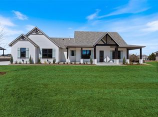9980 Oakwood Dr, Edmond, OK 73025