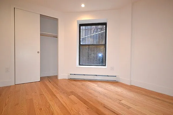 Rented by Bold New York | media 33