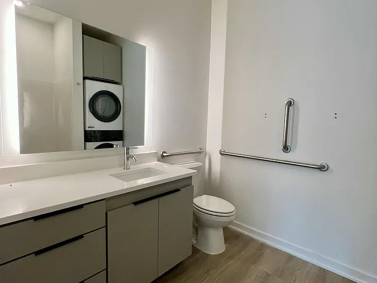 1108 Castle St #106 — Photo 9